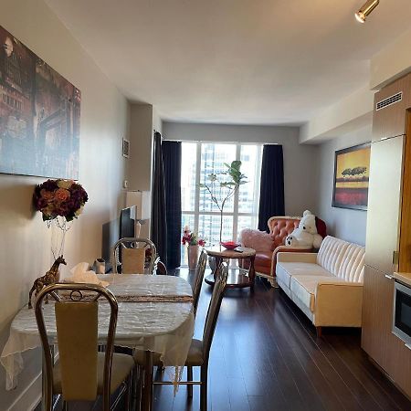 Luxury Condo With Cn Tower View Toronto Eksteriør bilde