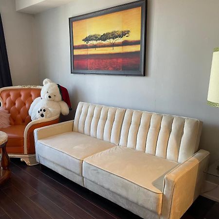 Luxury Condo With Cn Tower View Toronto Eksteriør bilde