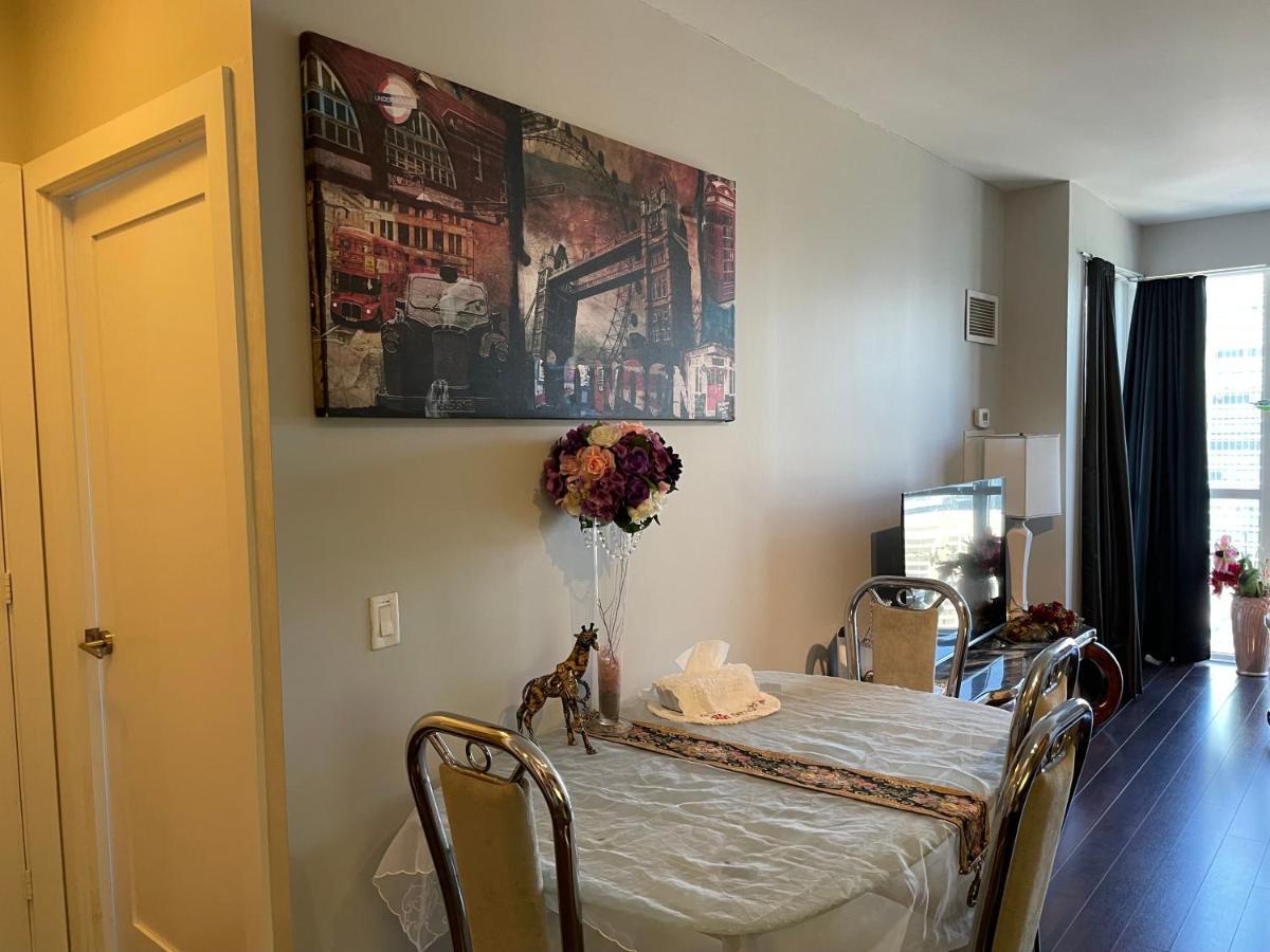 Luxury Condo With Cn Tower View Toronto Eksteriør bilde