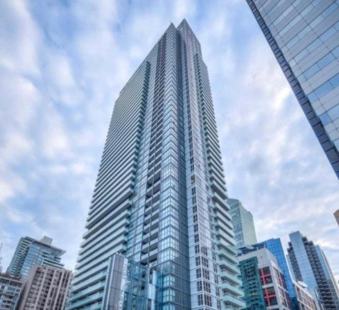 Luxury Condo With Cn Tower View Toronto Eksteriør bilde